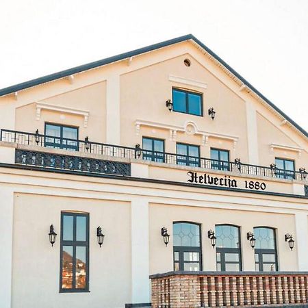 Helvecija 1880 Hotel Vrsac Ngoại thất bức ảnh