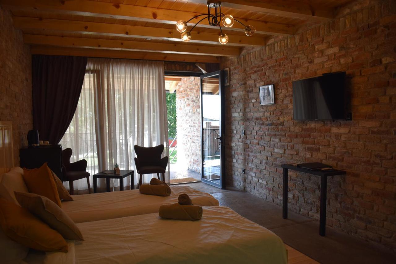 Helvecija 1880 Hotel Vrsac Ngoại thất bức ảnh