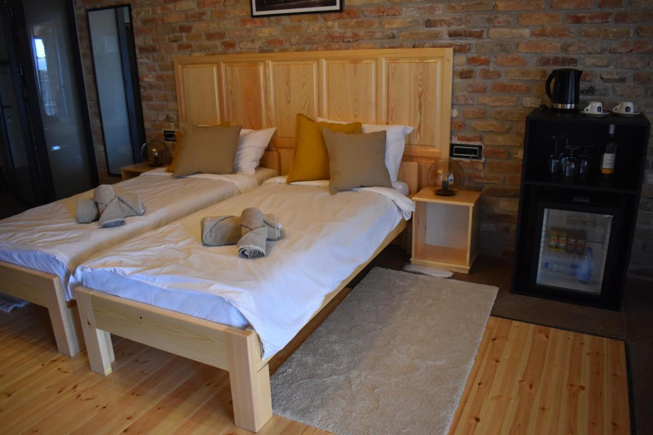 Helvecija 1880 Hotel Vrsac Ngoại thất bức ảnh
