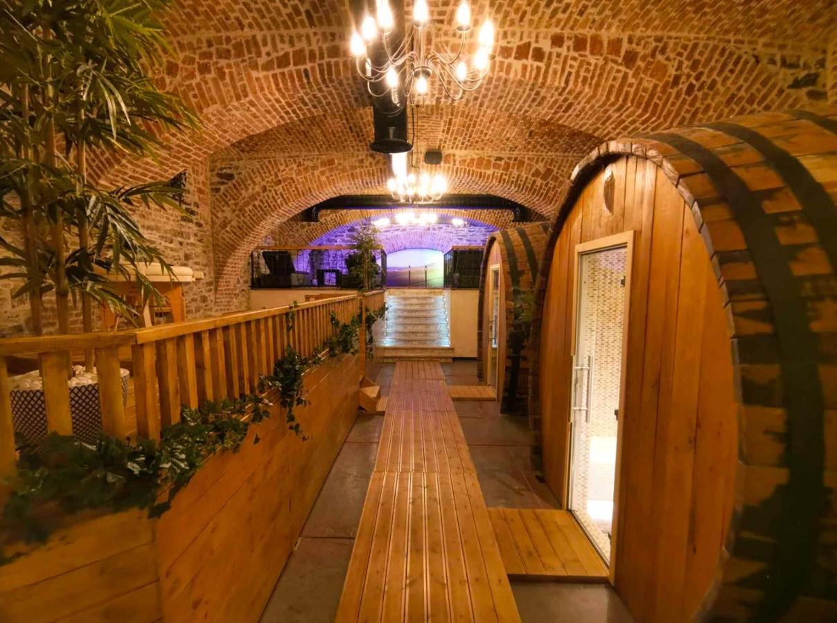 Helvecija 1880 Hotel Vrsac Ngoại thất bức ảnh